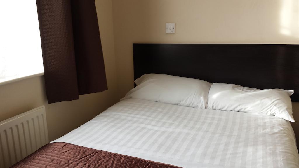 Mount Guest House Denton  Bagian luar foto